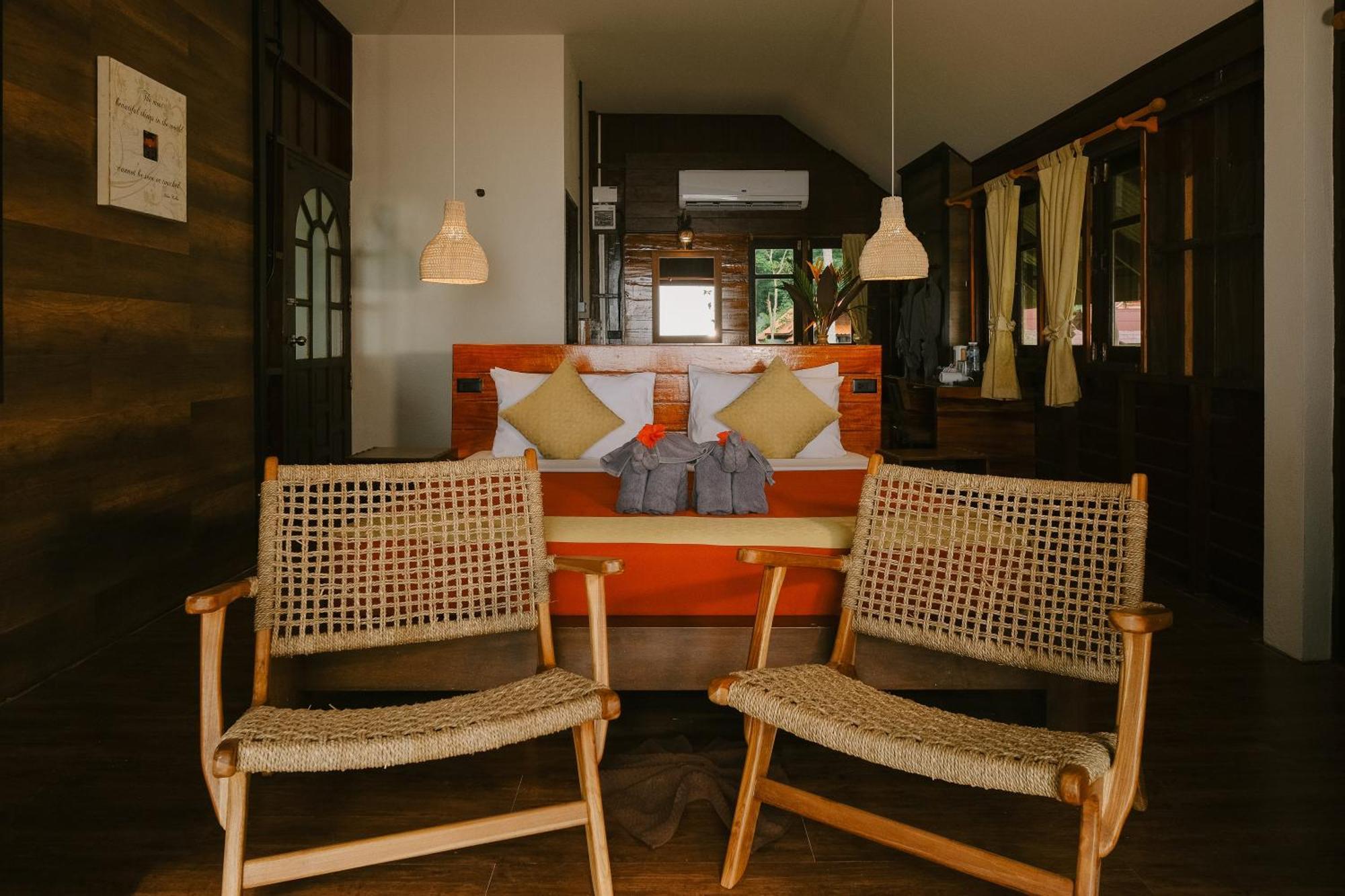 Joy Bungalow Resort And Restaurant Koh Jum Exterior photo