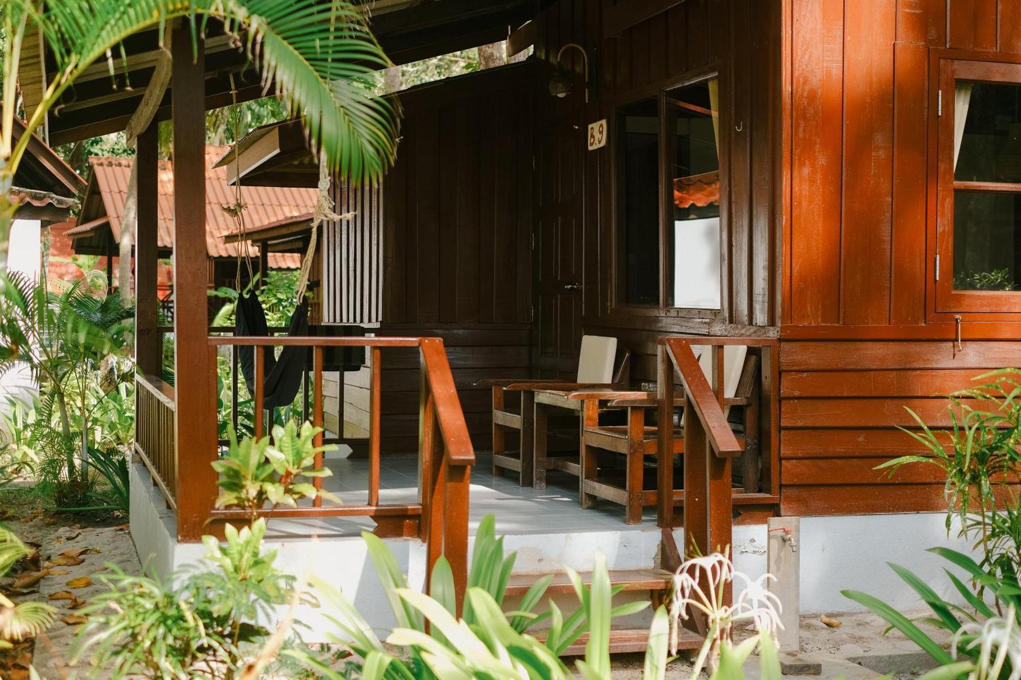Joy Bungalow Resort And Restaurant Koh Jum Exterior photo