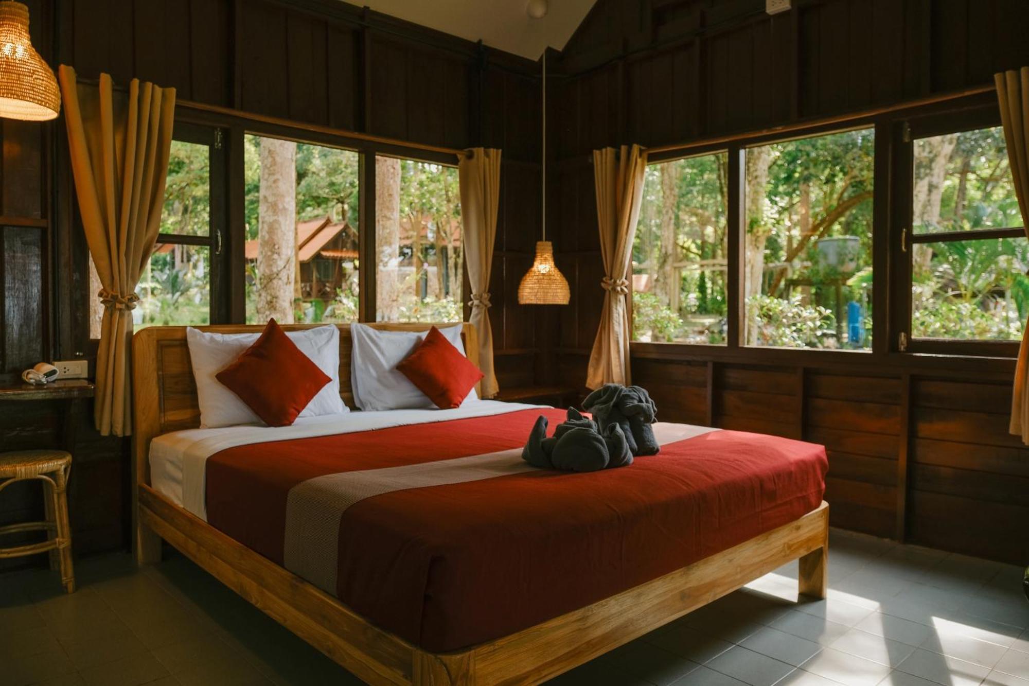 Joy Bungalow Resort And Restaurant Koh Jum Exterior photo